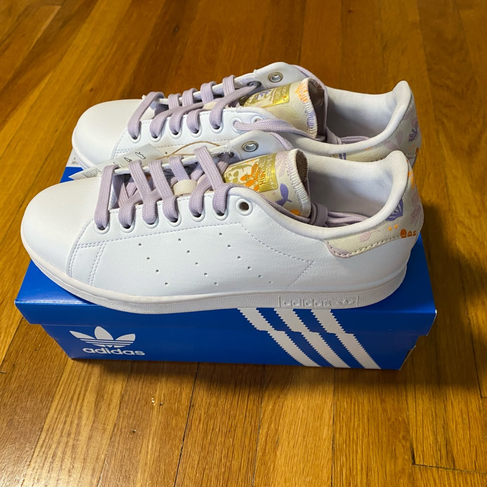 Adidas Stan Smith Women’s Sneakers Size 7
